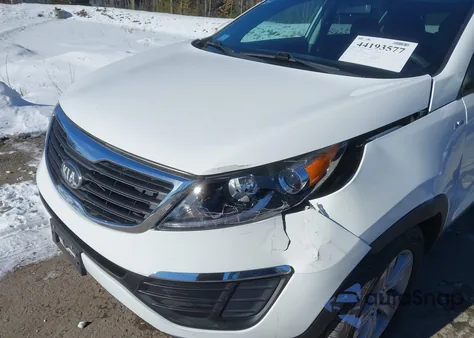 2013 Kia Sportage Lx z USA, uszkodzony, nr VIN KNDPBCA21D7408465